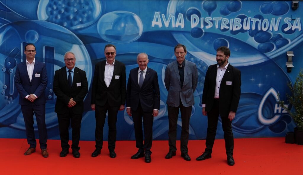 Puidoux: Eröffnung der ersten AVIA Wasserstofftankstelle in der Westschweiz